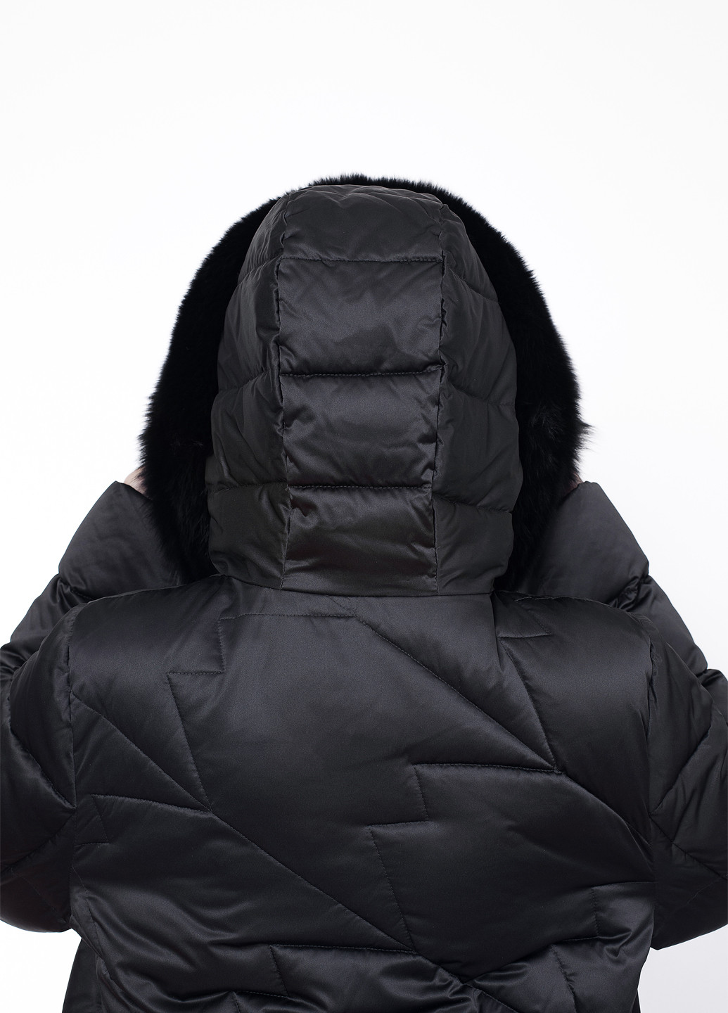 Черная зимняя куртка ZLLY