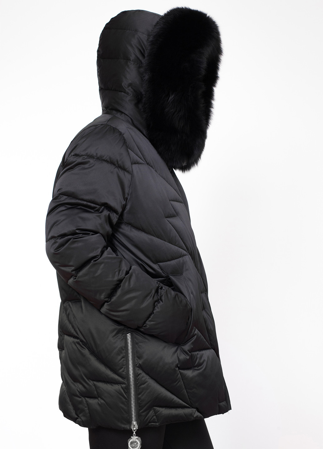 Черная зимняя куртка ZLLY