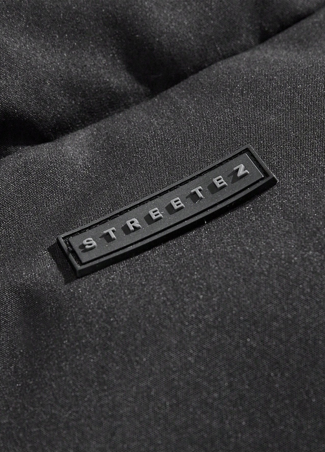 Черная демисезонная куртка SHEIN