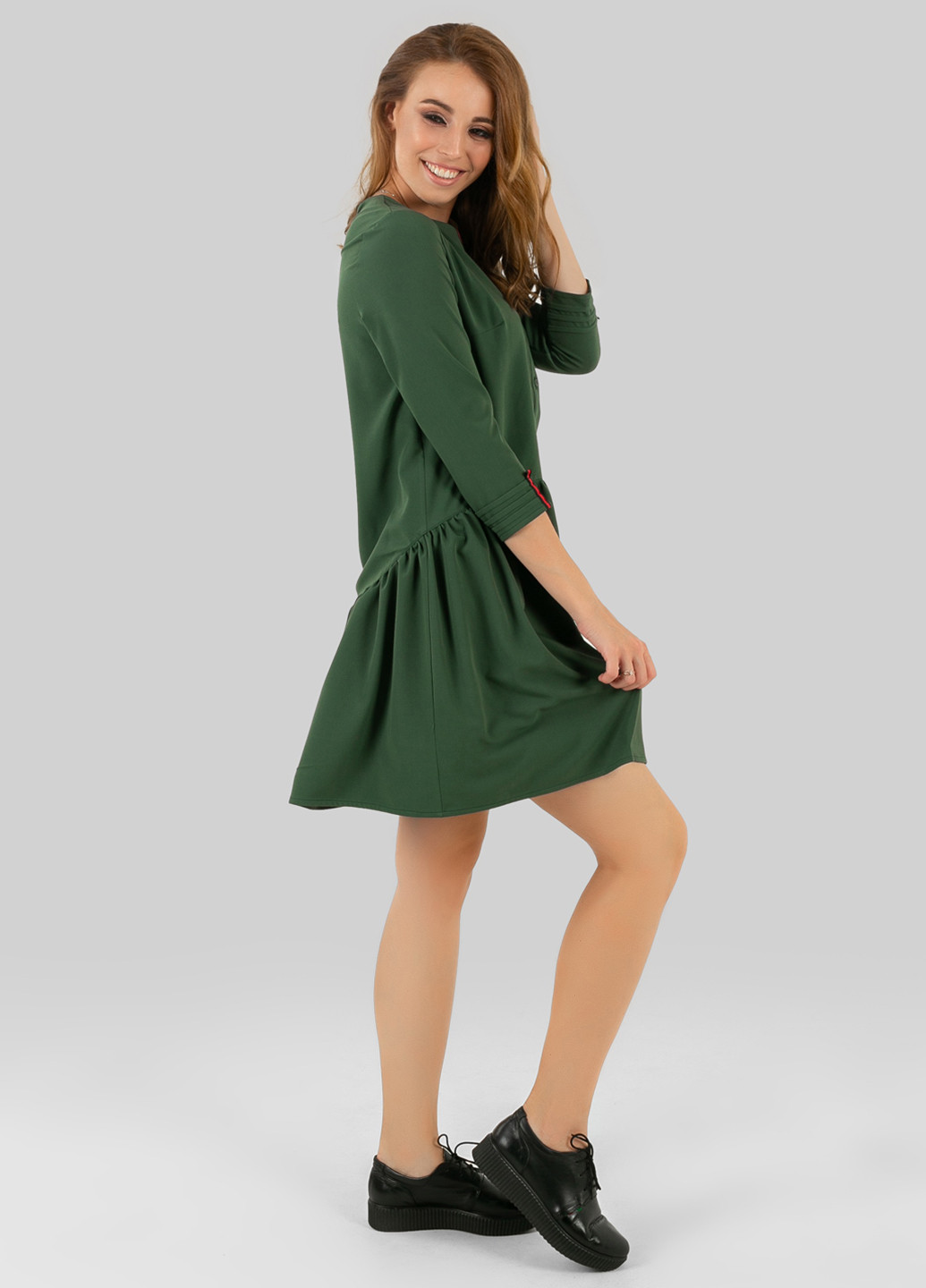 Оливковое (хаки) кэжуал платье Azuri однотонное