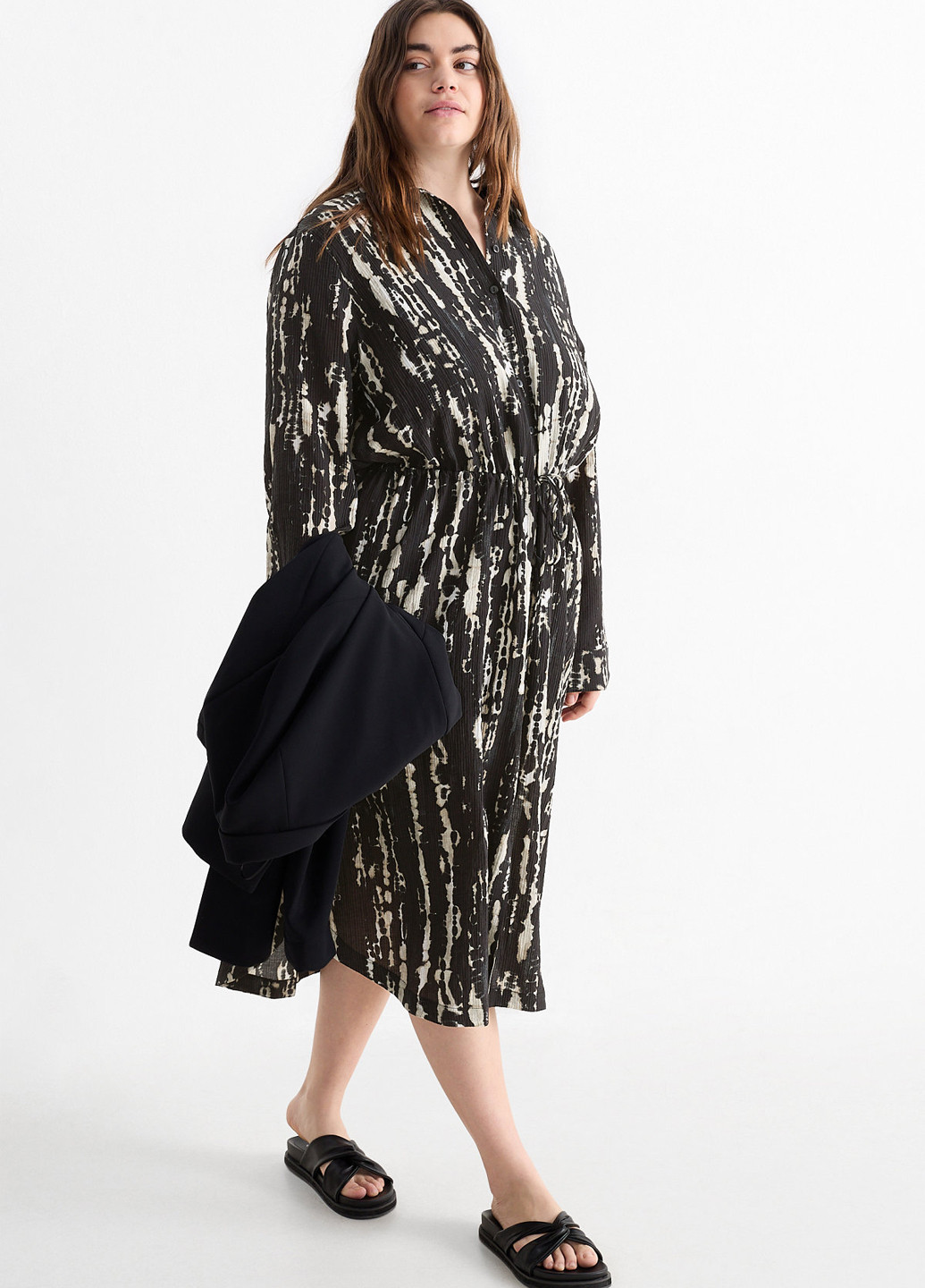 Чорна кежуал сукня кльош, сукня-сорочка C&A з абстрактним візерунком