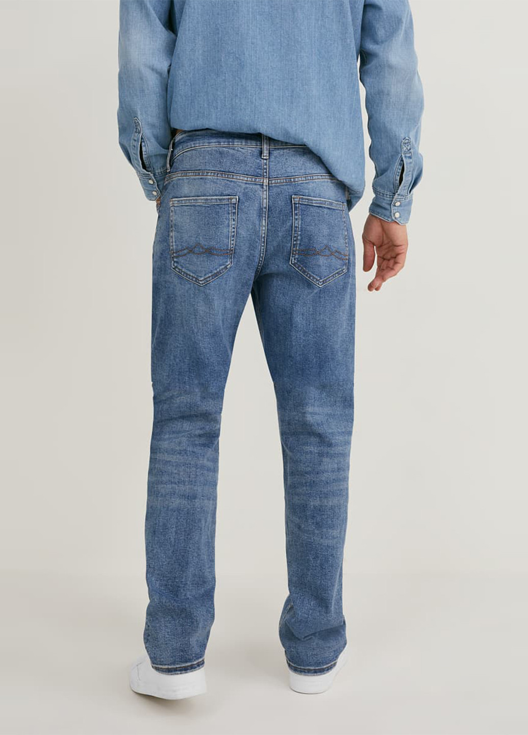 Темно-голубые демисезонные прямые джинсы C&A