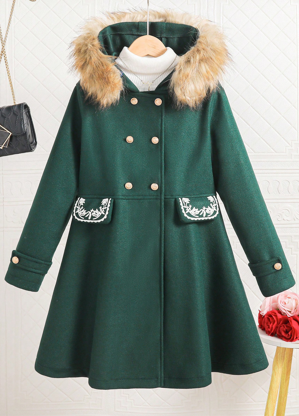 Зеленое зимнее Пальто двубортное SHEIN