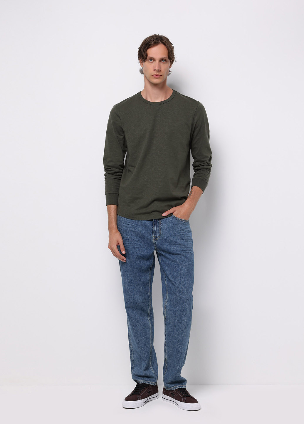Оливковый (хаки) демисезонный кэжуал лонгслив Colin's однотонный