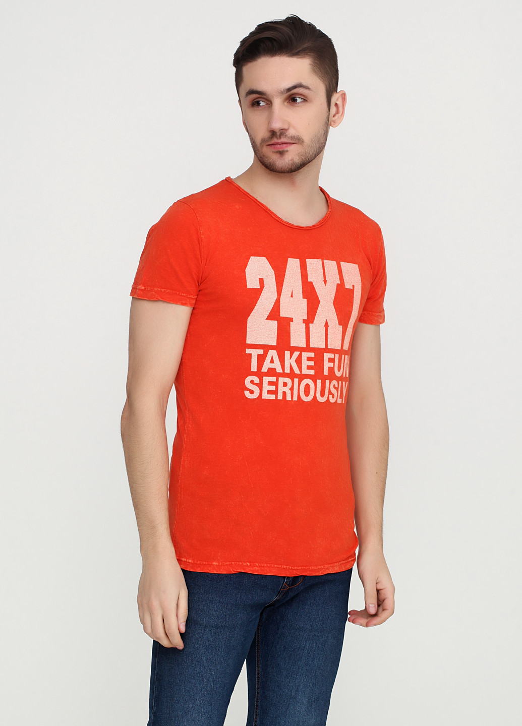 Оранжевая футболка D&A