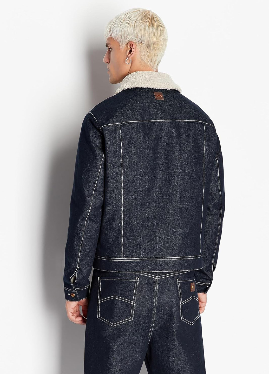 Темно-синя демісезонна куртка Armani Exchange