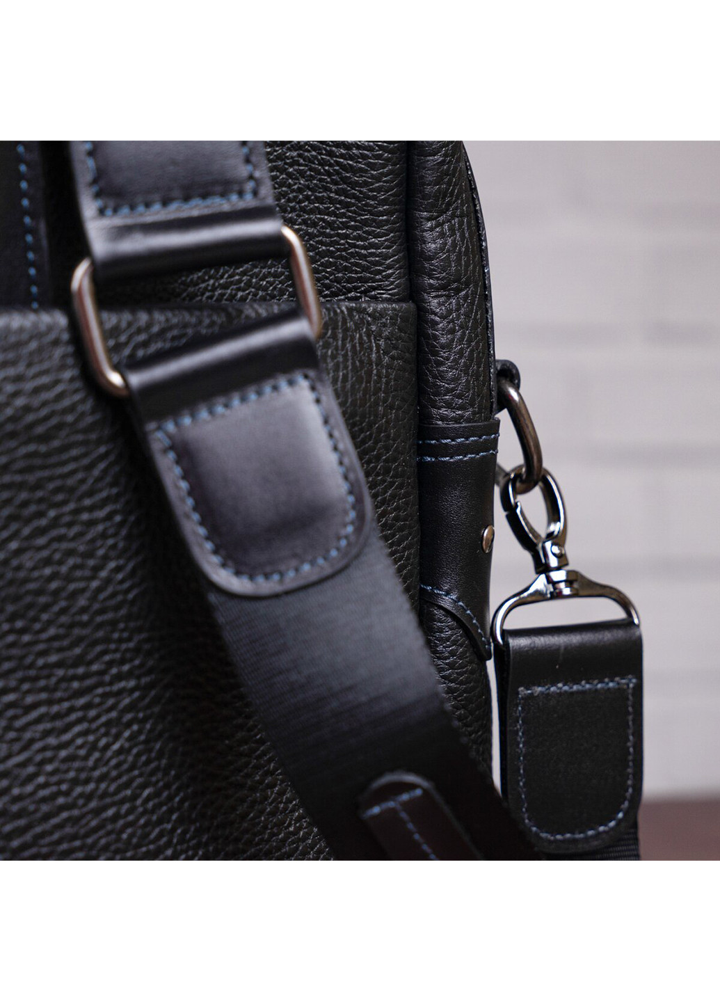 Мужская кожаная сумка для ноутбука 37х31х8 см Shvigel (252412579)