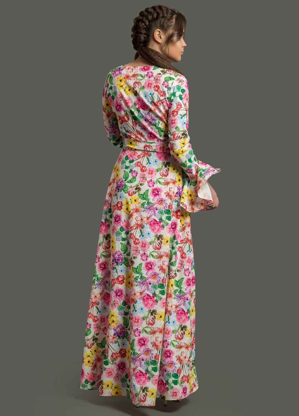 Розовое кэжуал платье на запах Modna Anka с цветочным принтом