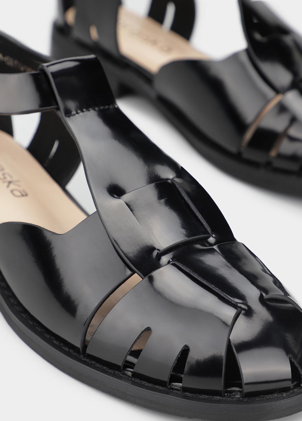 Кэжуал сандалии Braska на ремешке