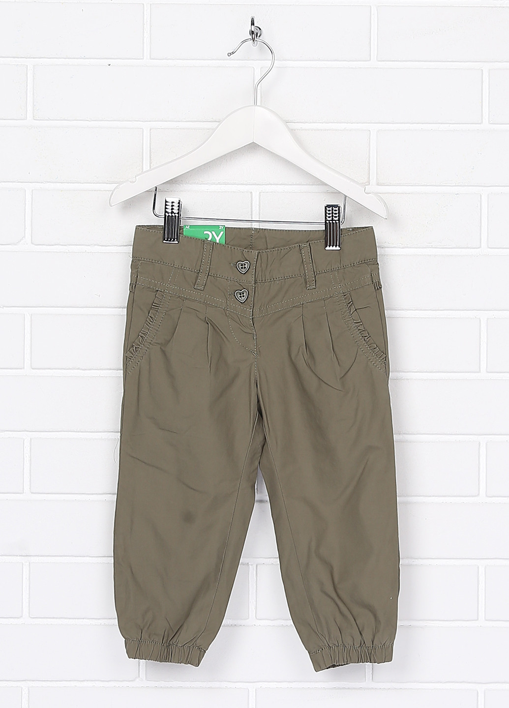 Хаки кэжуал демисезонные зауженные брюки United Colors of Benetton