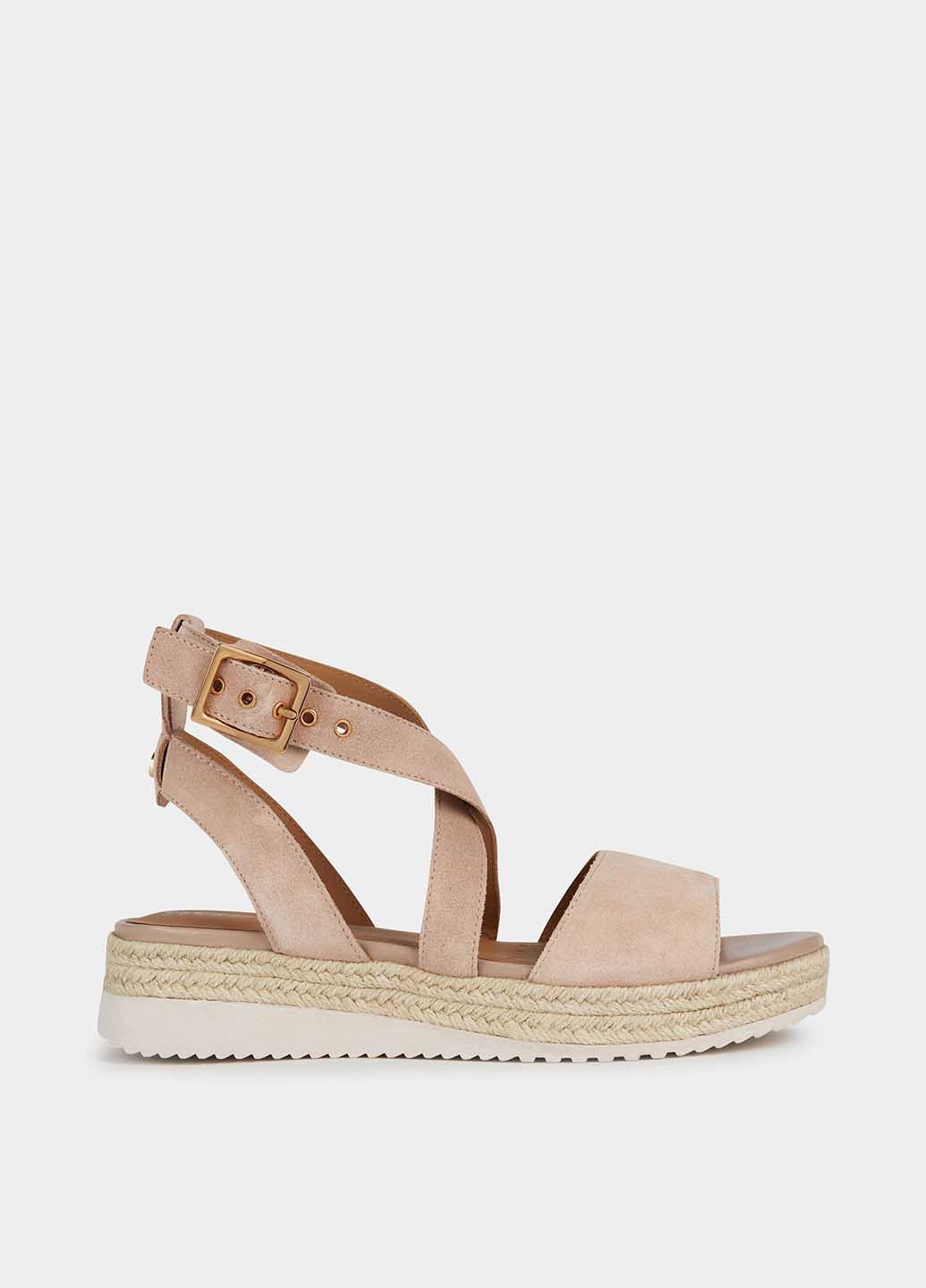 Пудровые босоножки Geox с ремешком с белой подошвой