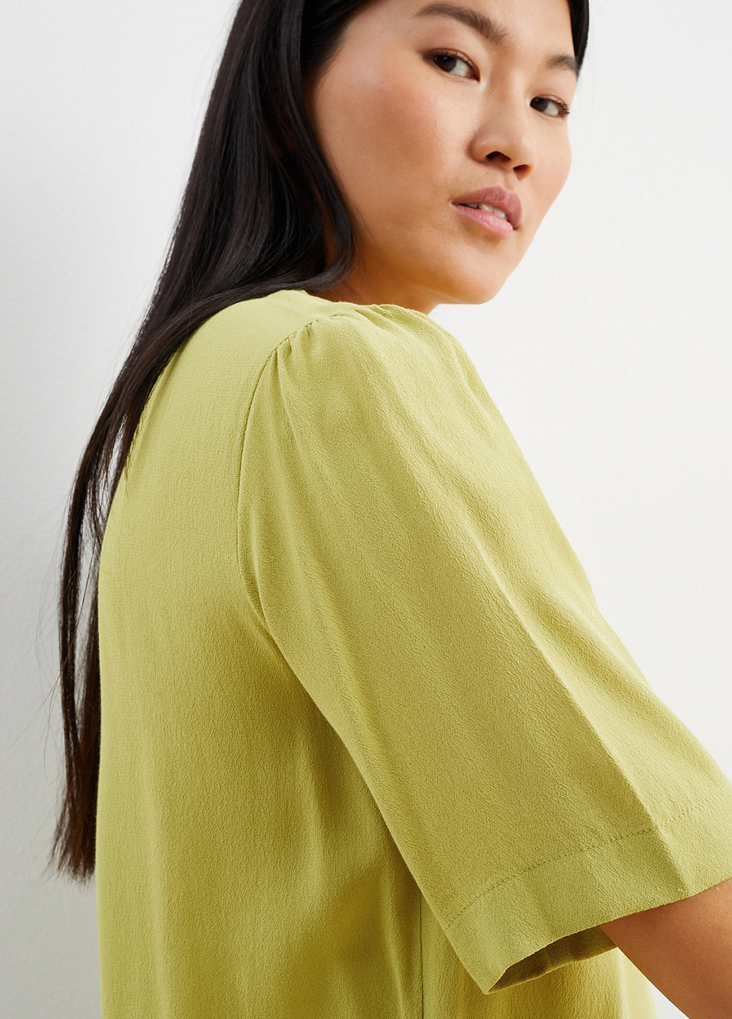 Салатовая блуза C&A