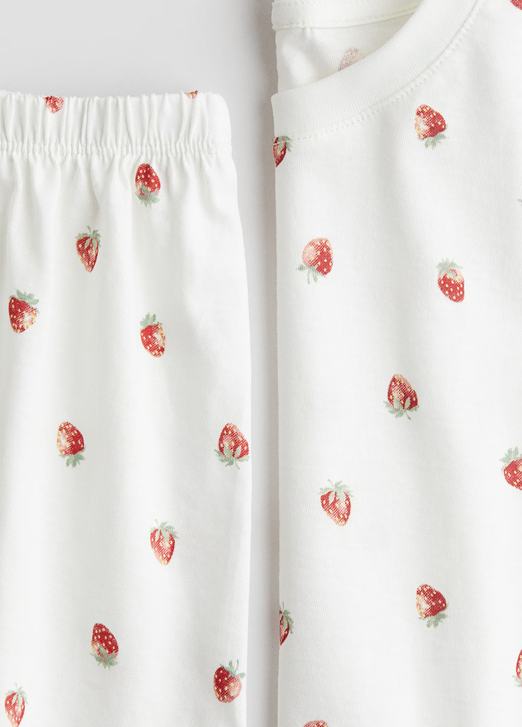 Біла всесезон піжама (футболка, шорти) футболка + шорти H&M