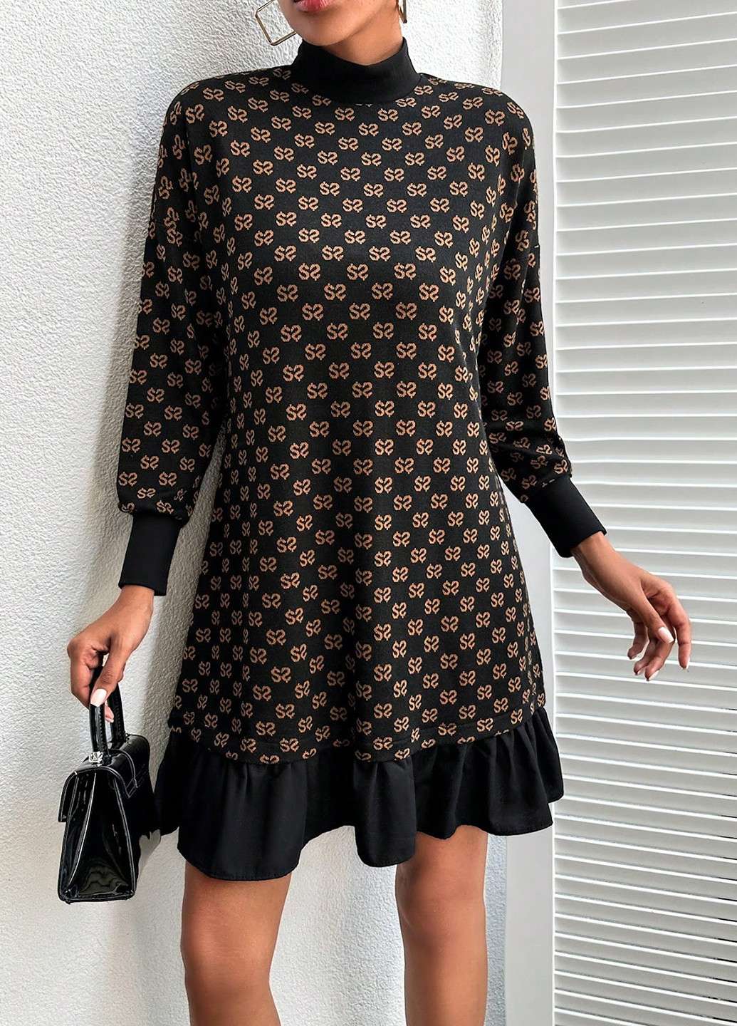 Черное кэжуал платье клеш SHEIN с абстрактным узором