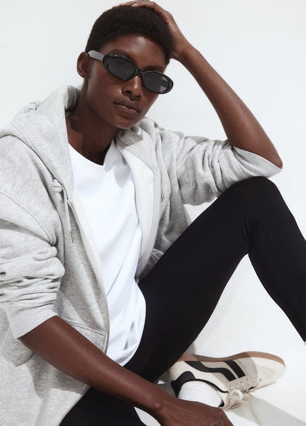 Черные демисезонные леггинсы для беременных H&M