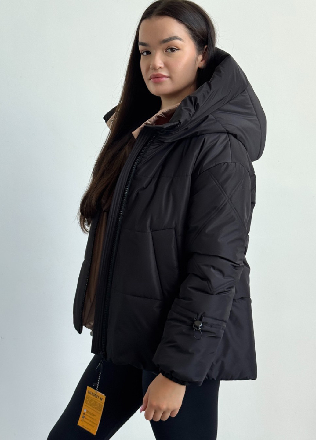 Черная демисезонная куртка Eva Classic