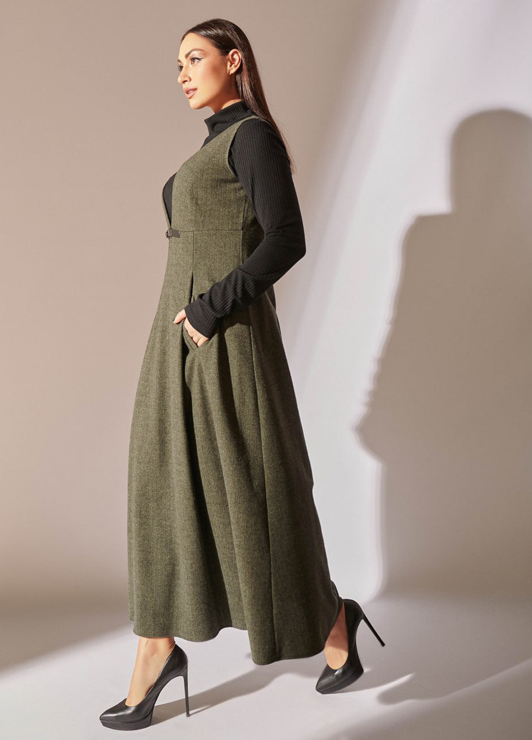 Красивый женский сарафан LibeAmore однотонный