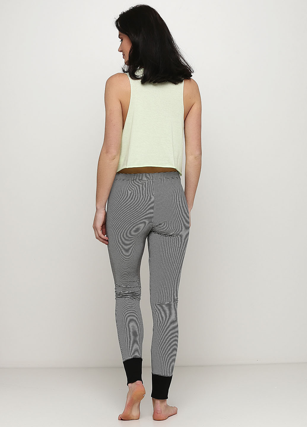 Комбинированная всесезон пижама (майка, брюки) майка + брюки H&M