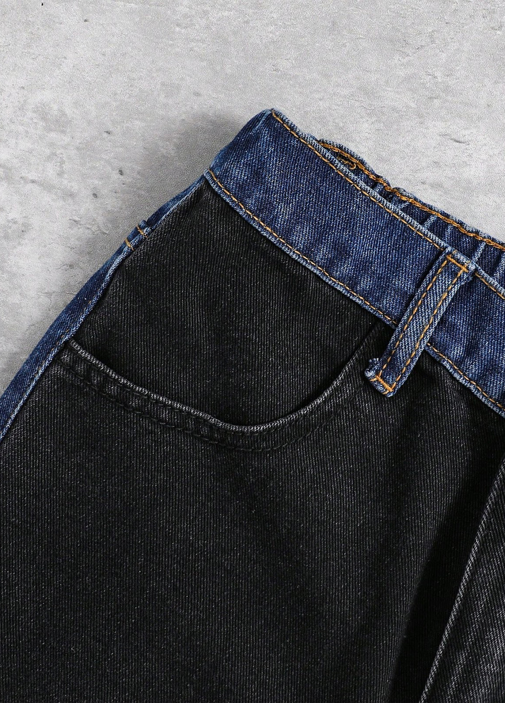 Комбинированные демисезонные джинсы SHEIN