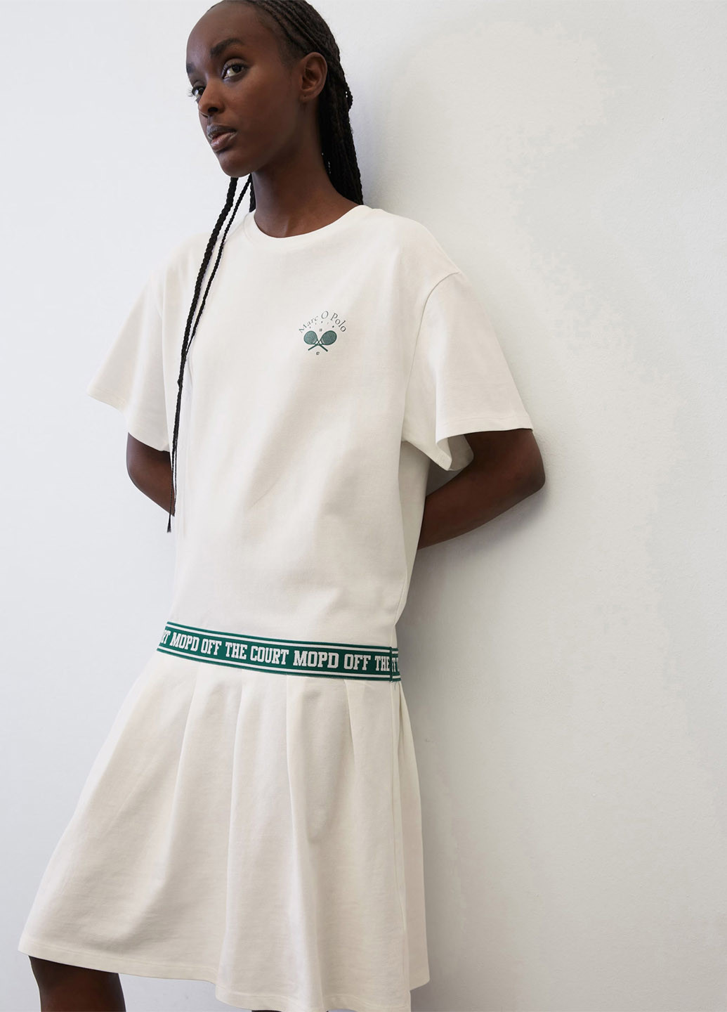 Белое спортивное, кэжуал платье платье-футболка Marc O'Polo с логотипом