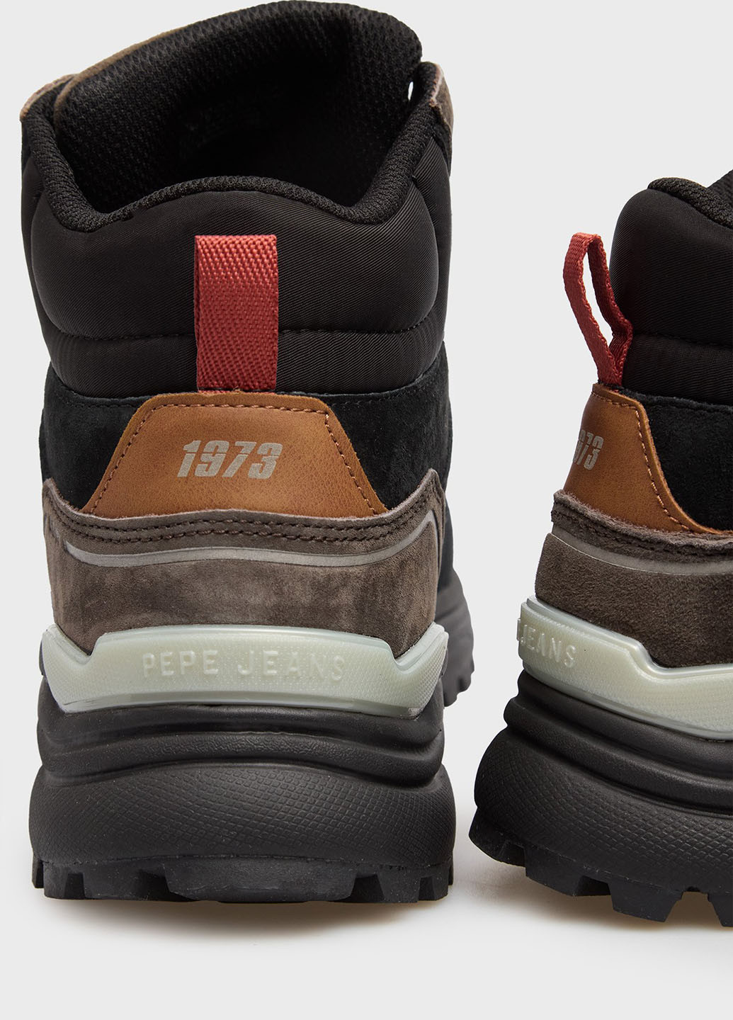 Черные зимние кроссовки Pepe Jeans