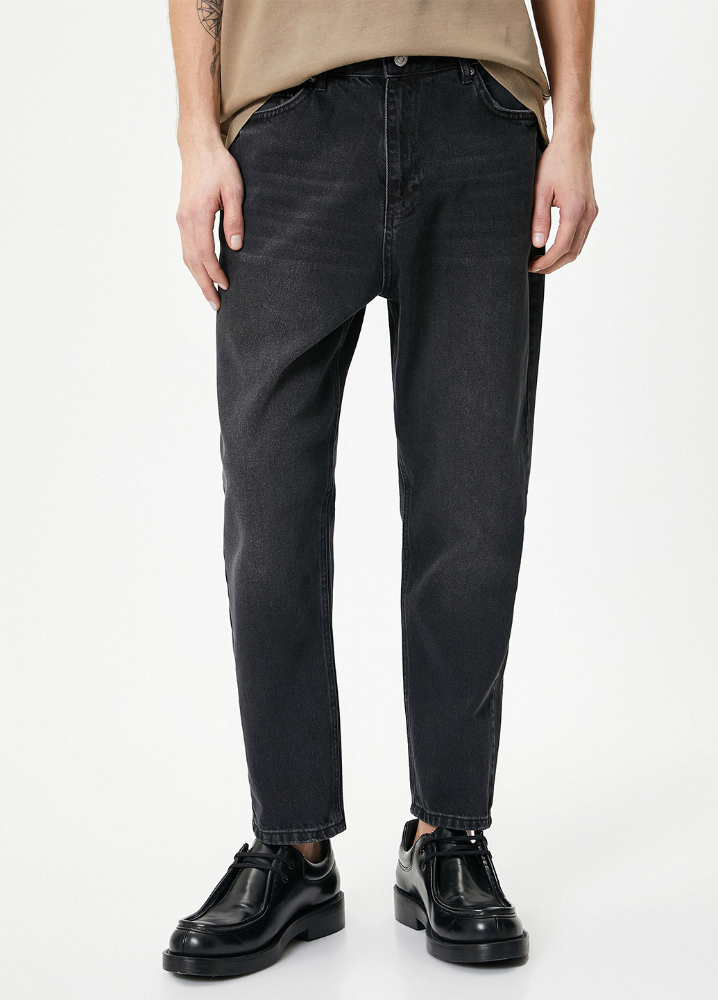 Черные демисезонные зауженные, укороченные джинсы KOTON