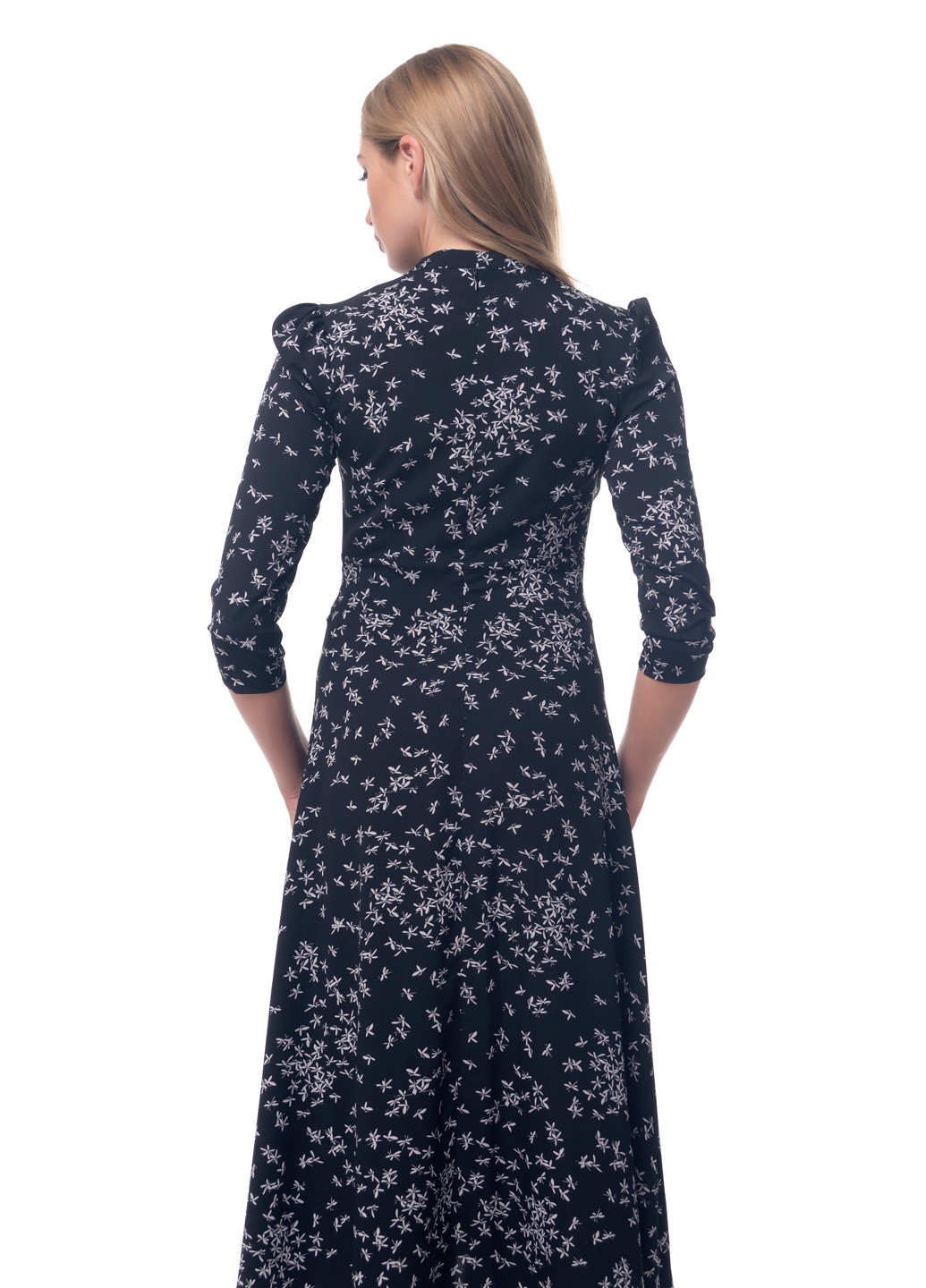 Черное кэжуал платье Arefeva с цветочным принтом