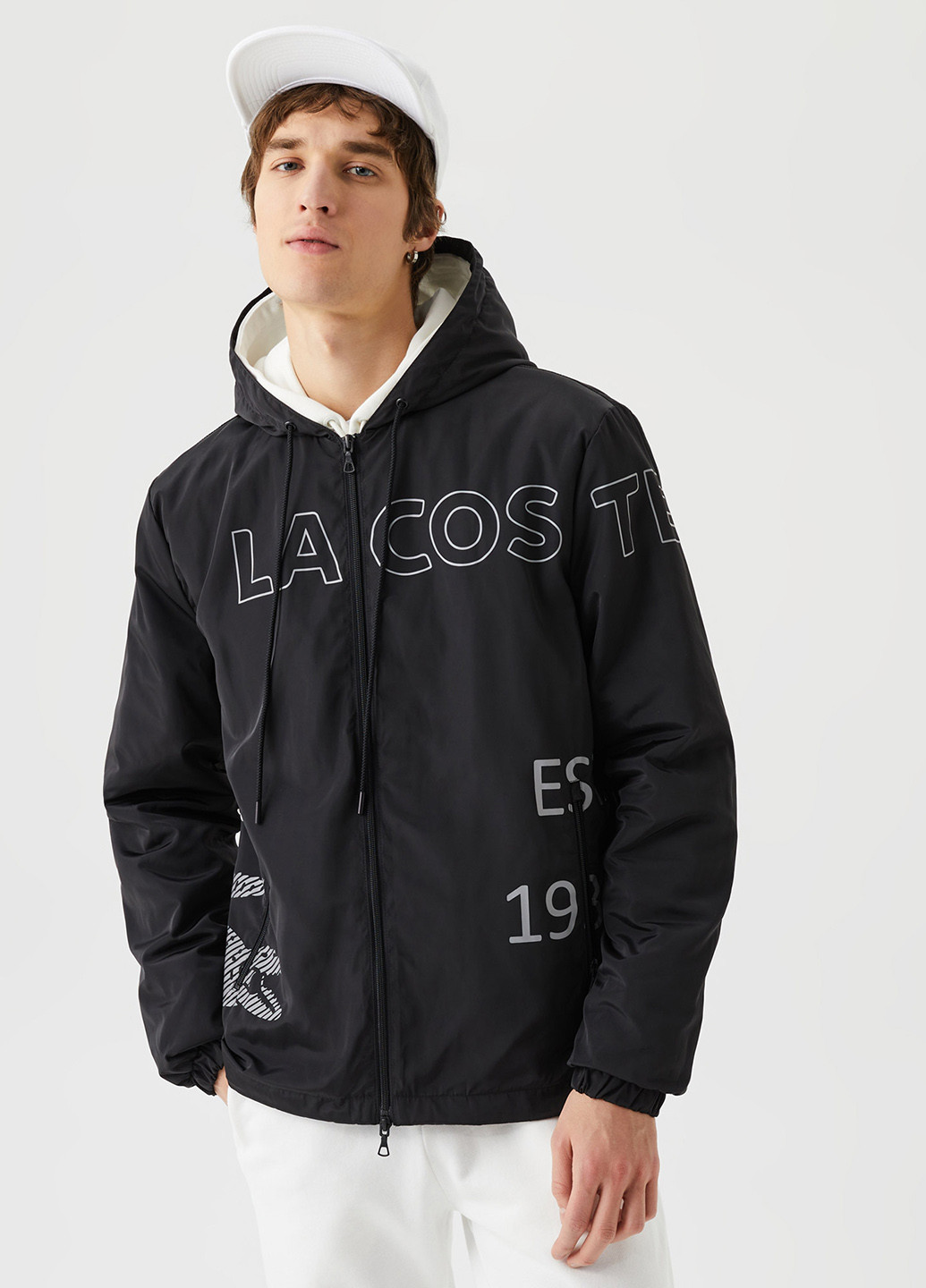 Черная демисезонная куртка Lacoste