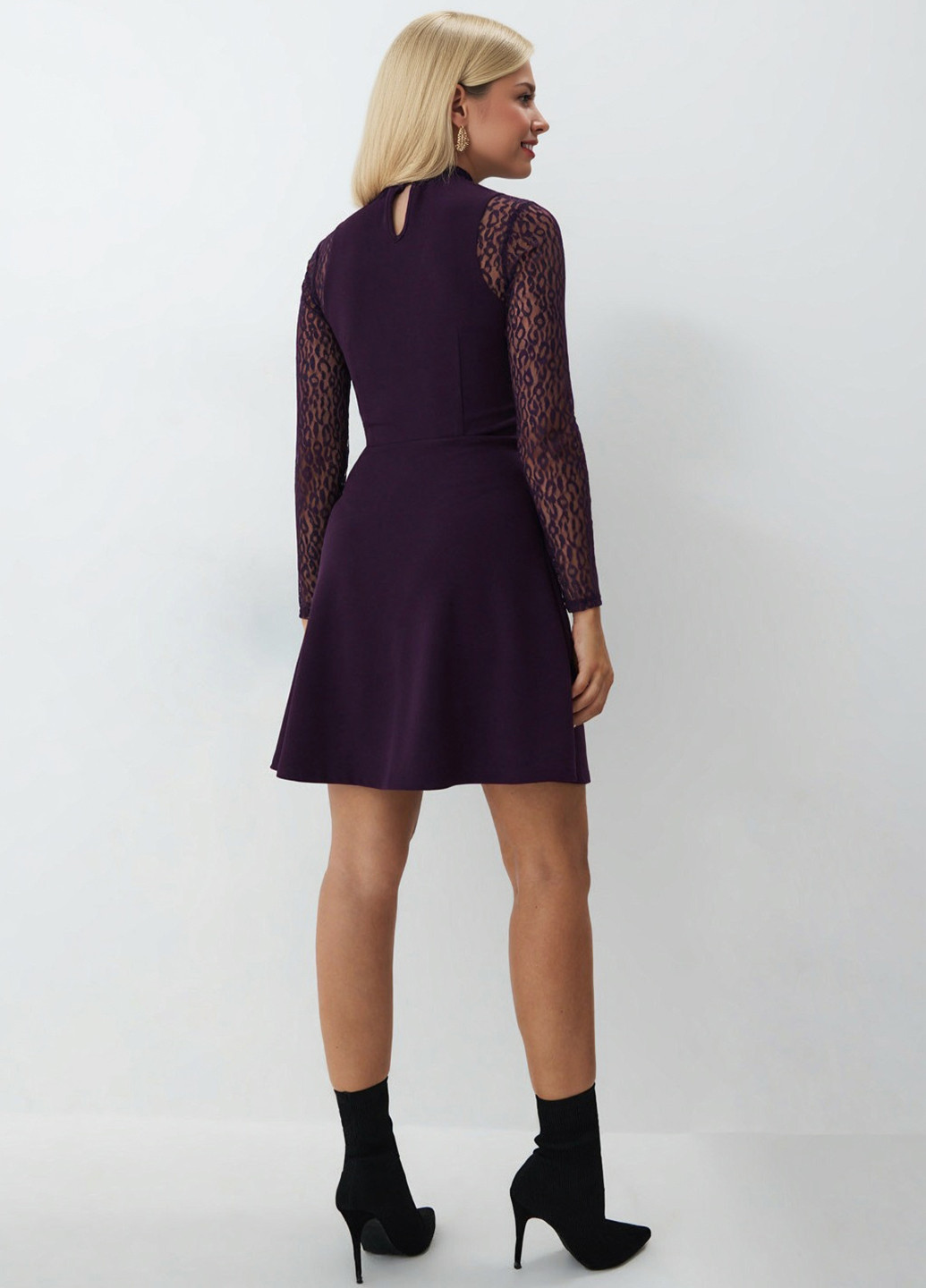 Сливовое кэжуал платье клеш, платье-водолазка Mohito однотонное