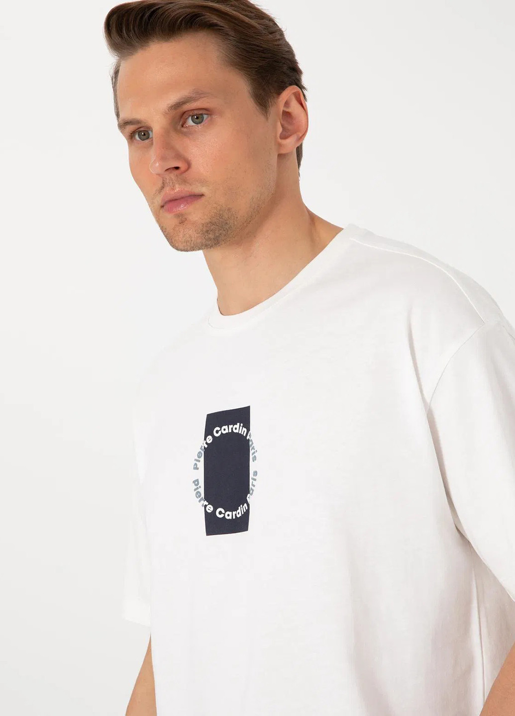 Белая футболка Pierre Cardin