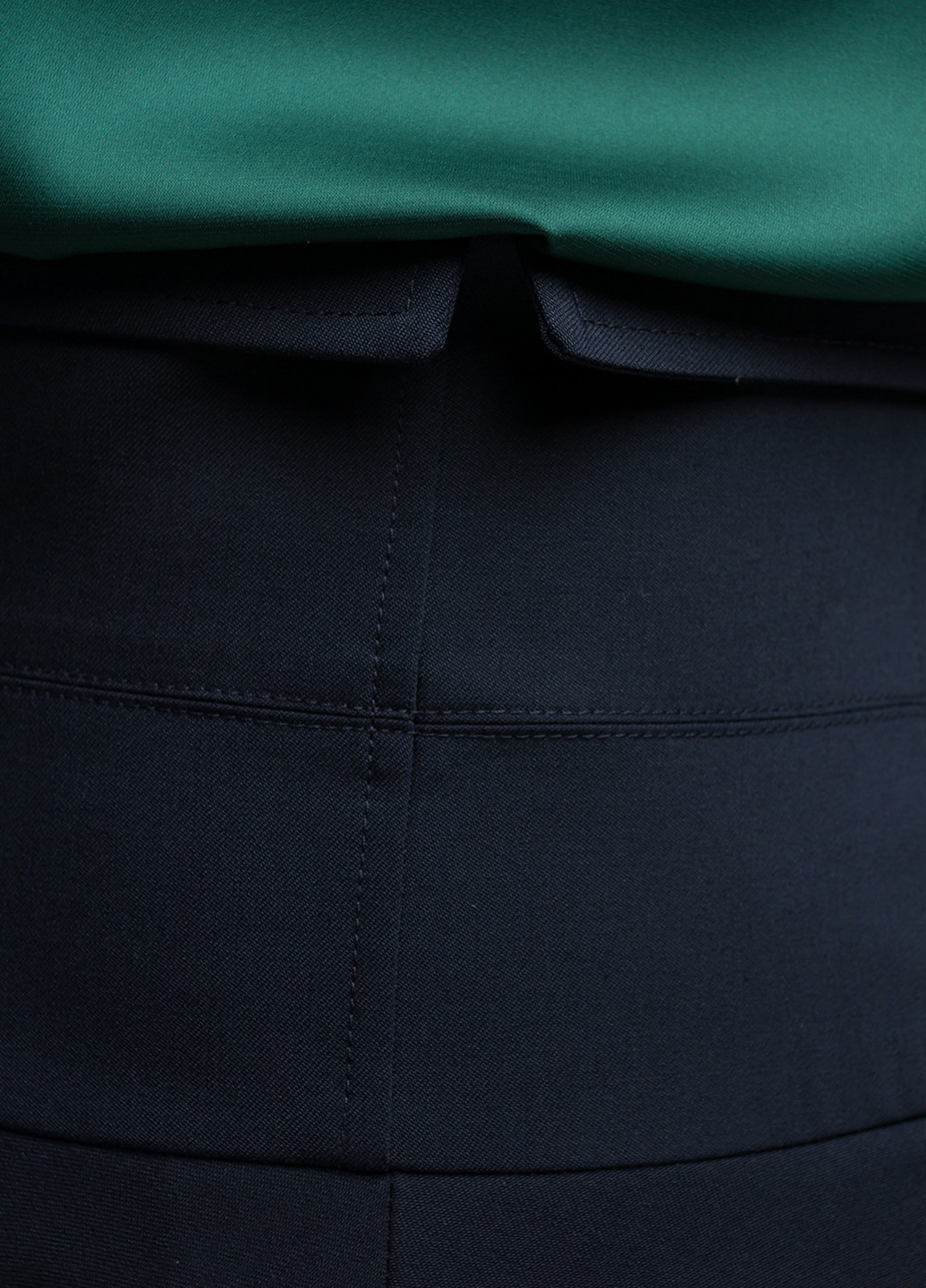 Темно-синяя офисная однотонная юбка BGL клешированная