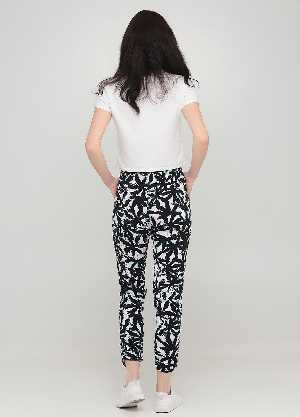 Черно-белые кэжуал летние зауженные, укороченные брюки F&F
