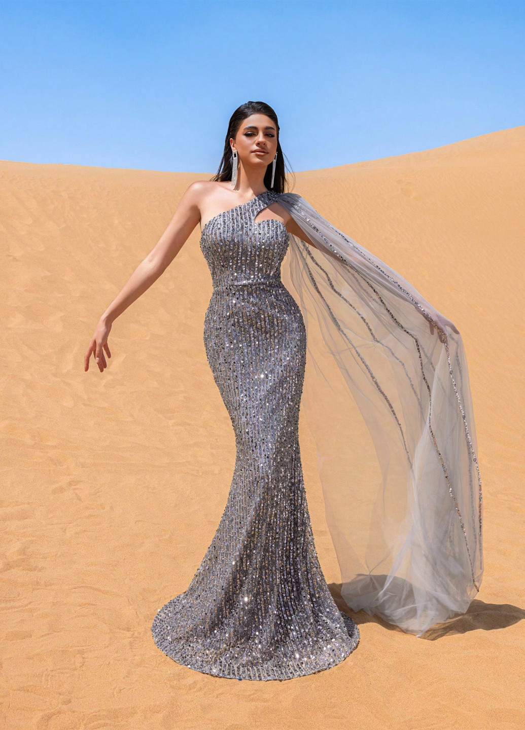 Серое вечернее платье годе, платье-кейп, на одно плечо SHEIN однотонное