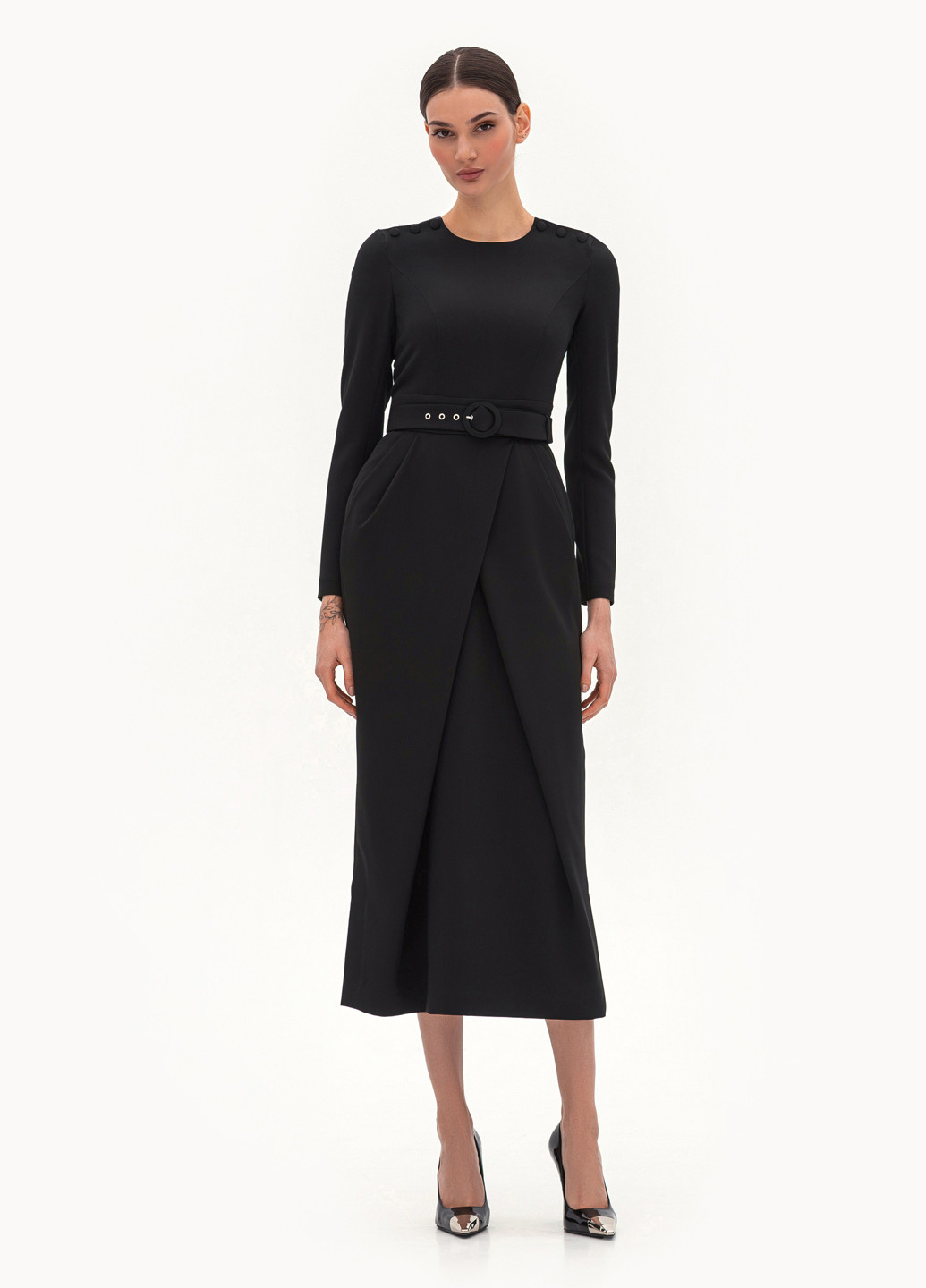 Черное кэжуал платье футляр BGL однотонное