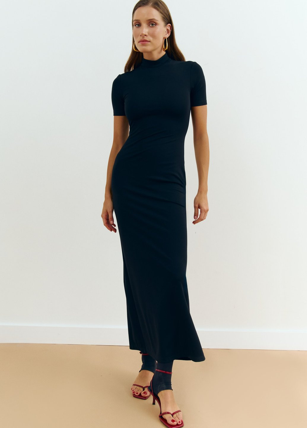 Чорна кежуал сукня сукня-водолазка Gepur однотонна