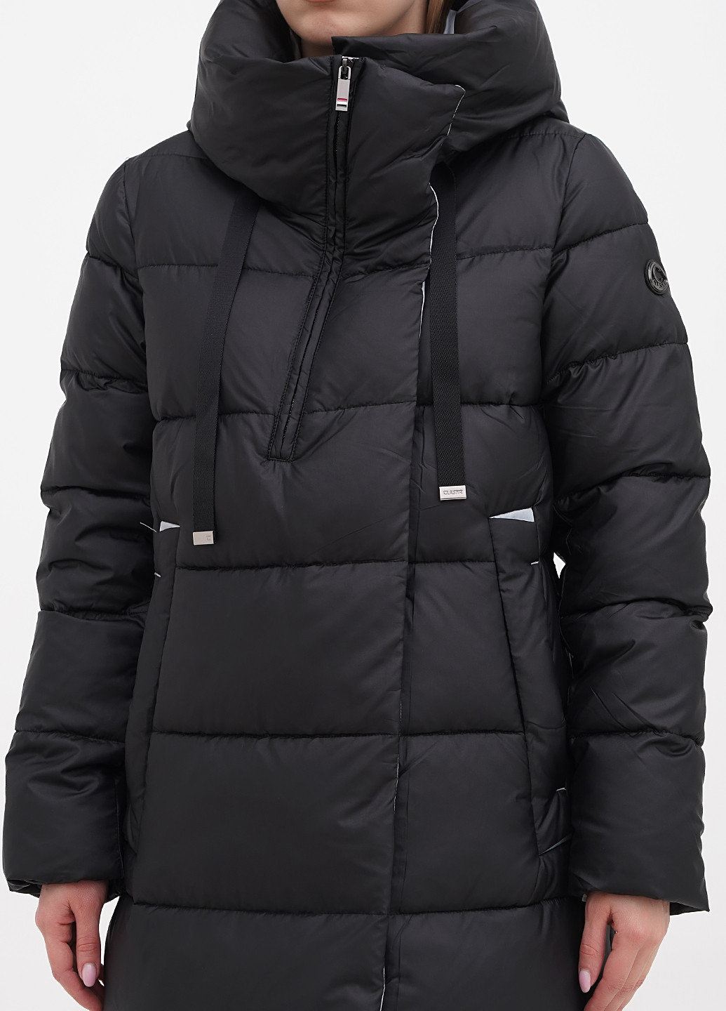 Чорна зимня куртка Clasna