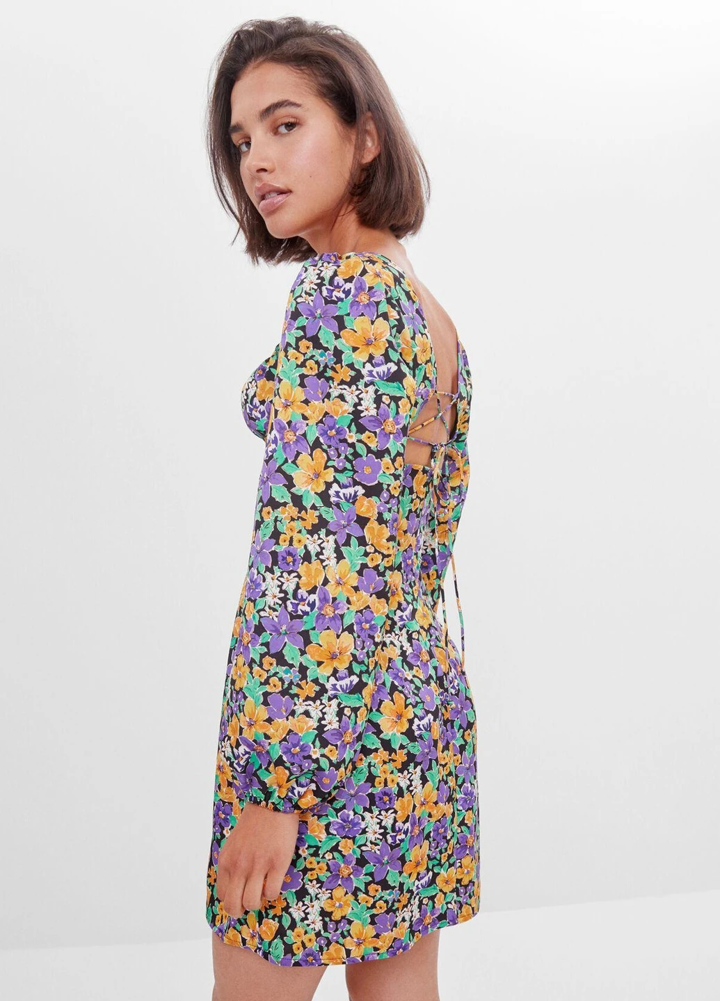 Чорна сукня демісезон Bershka