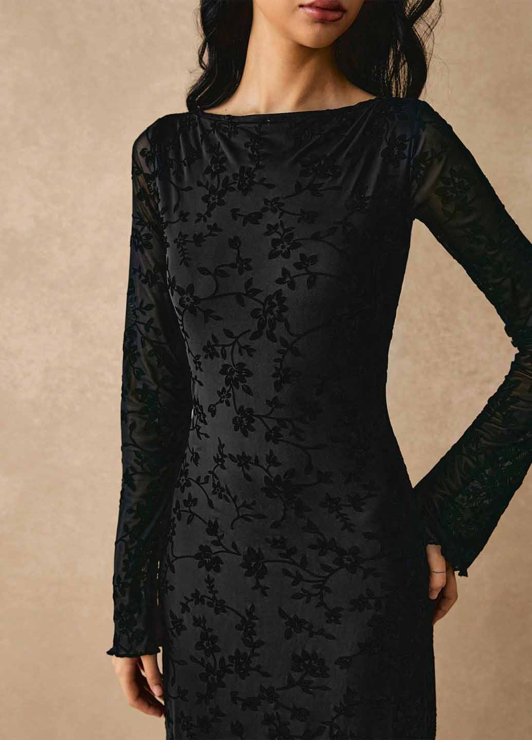 Черное вечернее платье силуэтная SHEIN с цветочным принтом