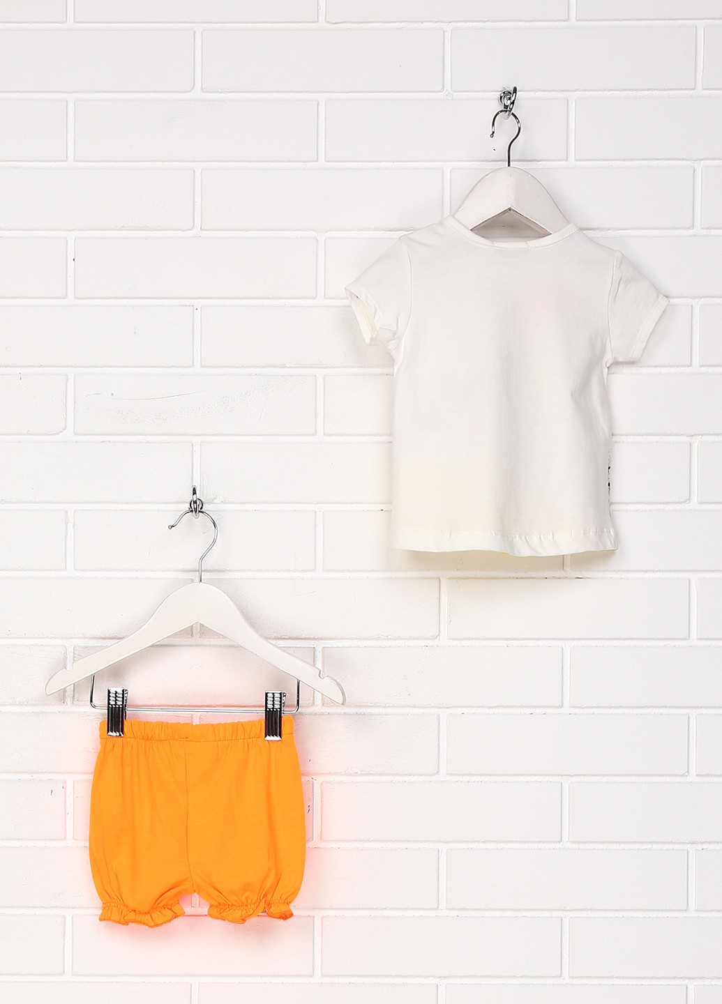 Оранжевый летний комплект (футболка, шорты) Bonne Baby