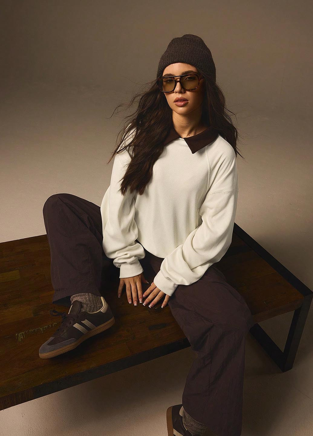 Молочный свитшот SHEIN однотонный без декора (347153149)