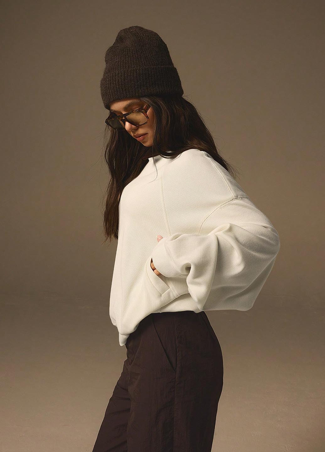 Молочный свитшот SHEIN однотонный без декора (347153149)