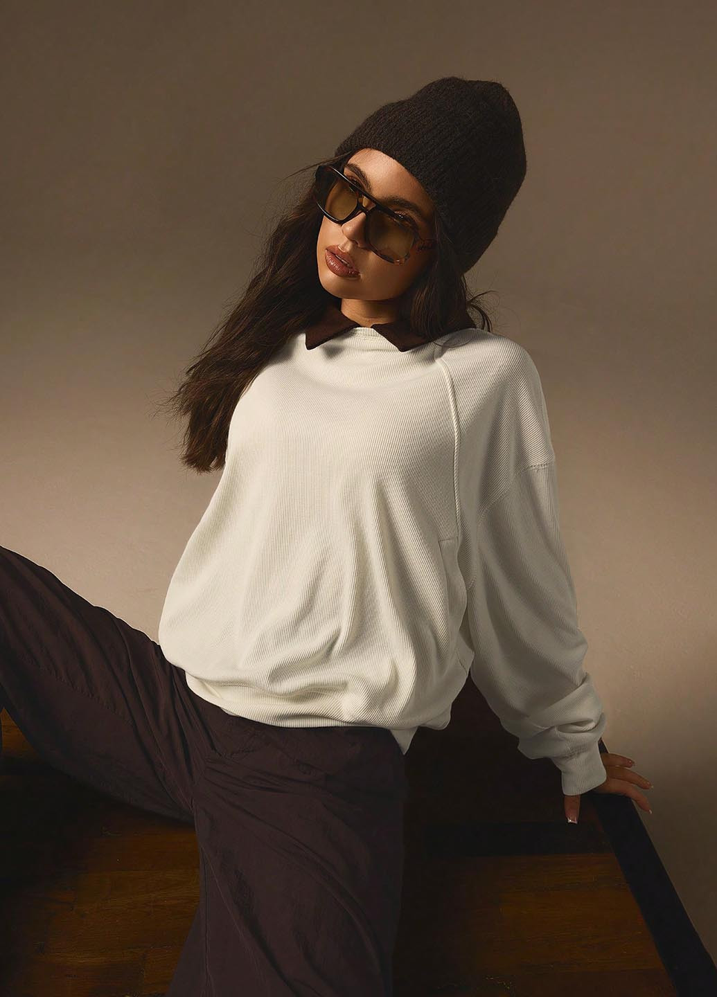 Молочный свитшот SHEIN однотонный без декора (347153149)