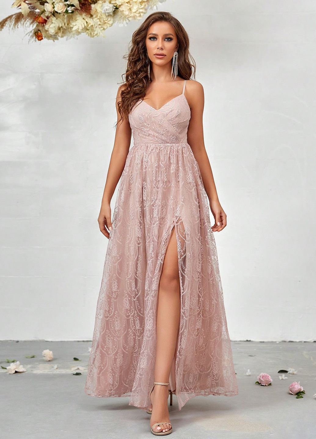 Светло-розовое вечернее платье а-силуэт SHEIN однотонное