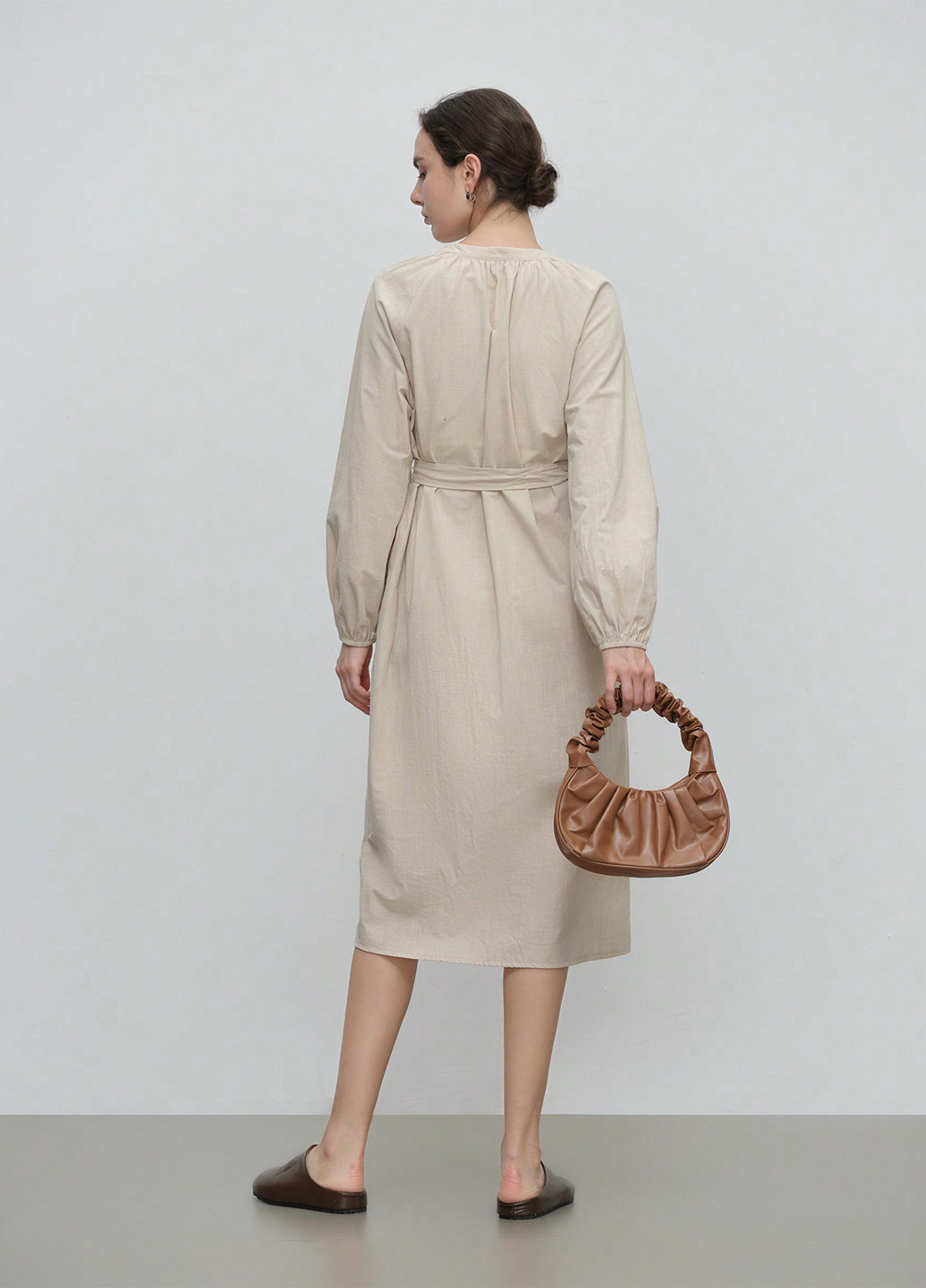 Кремовое кэжуал платье а-силуэт SHEIN однотонное