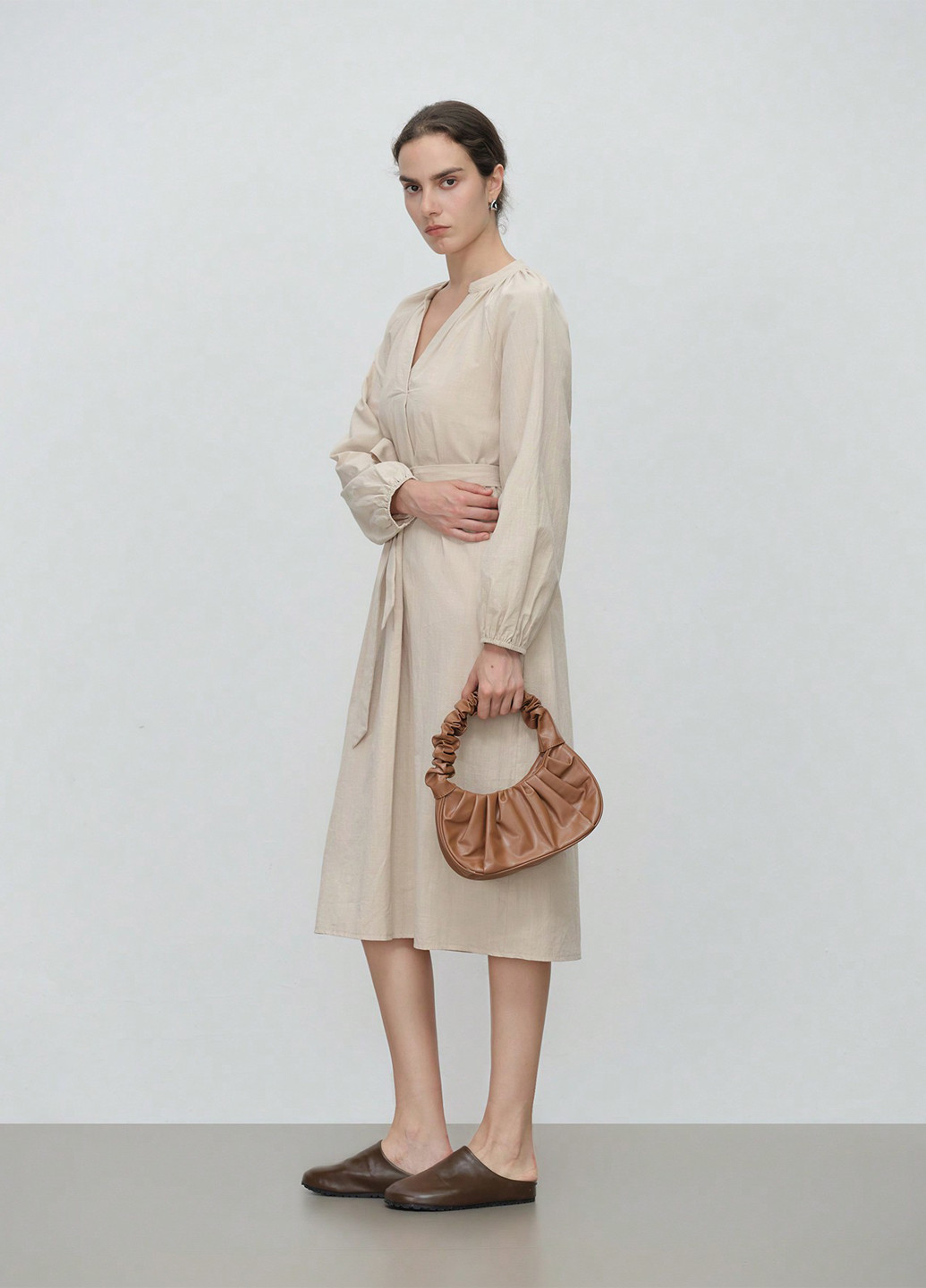 Кремовое кэжуал платье а-силуэт SHEIN однотонное