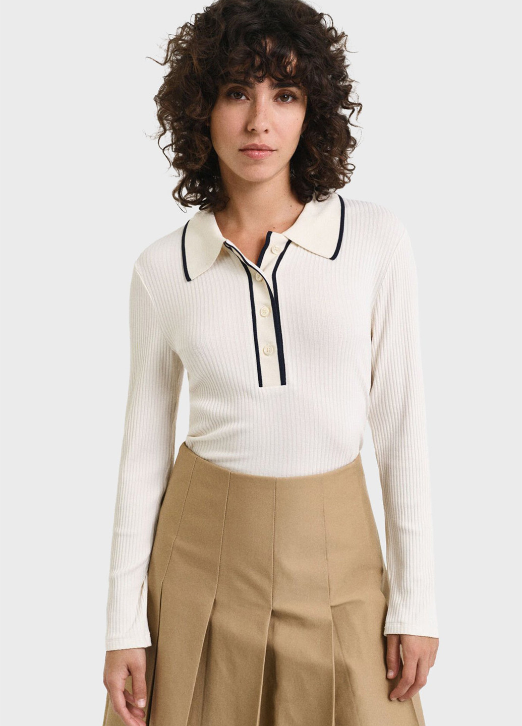 Белая женская футболка-поло Gant однотонная