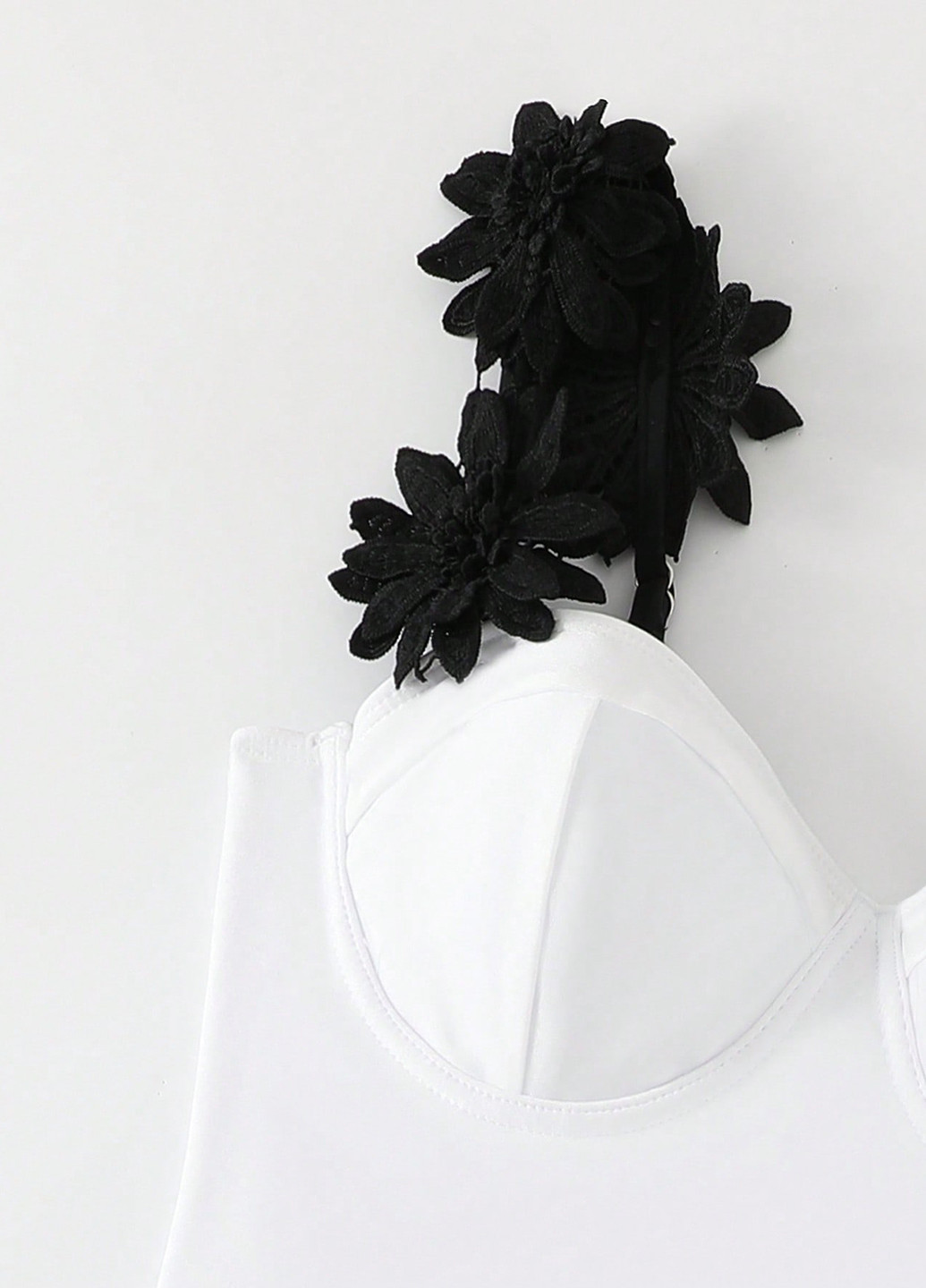 Білий літній комплект (купальник, спідниця) суцільний SHEIN