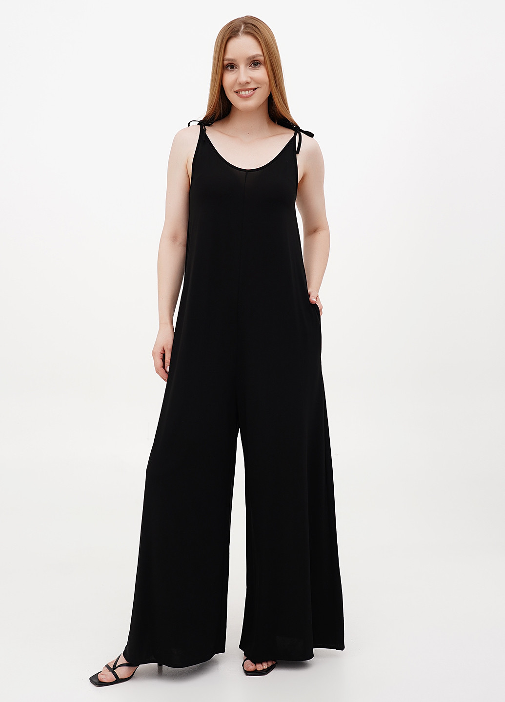 Комбінезон Cos комбінезон-брюки однотонний чорний кежуал віскоза