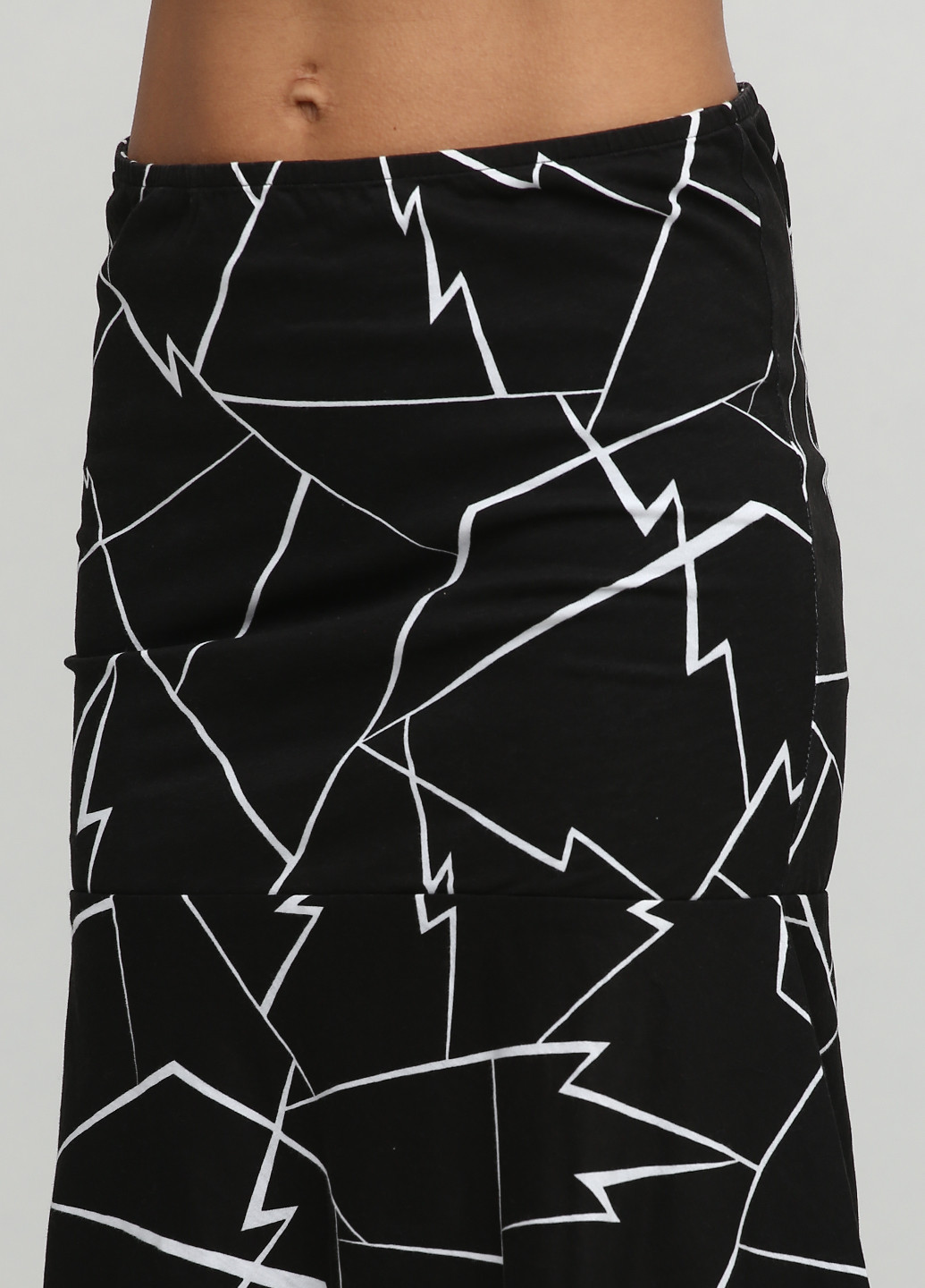 Черная кэжуал с абстрактным узором юбка Billabong колокол