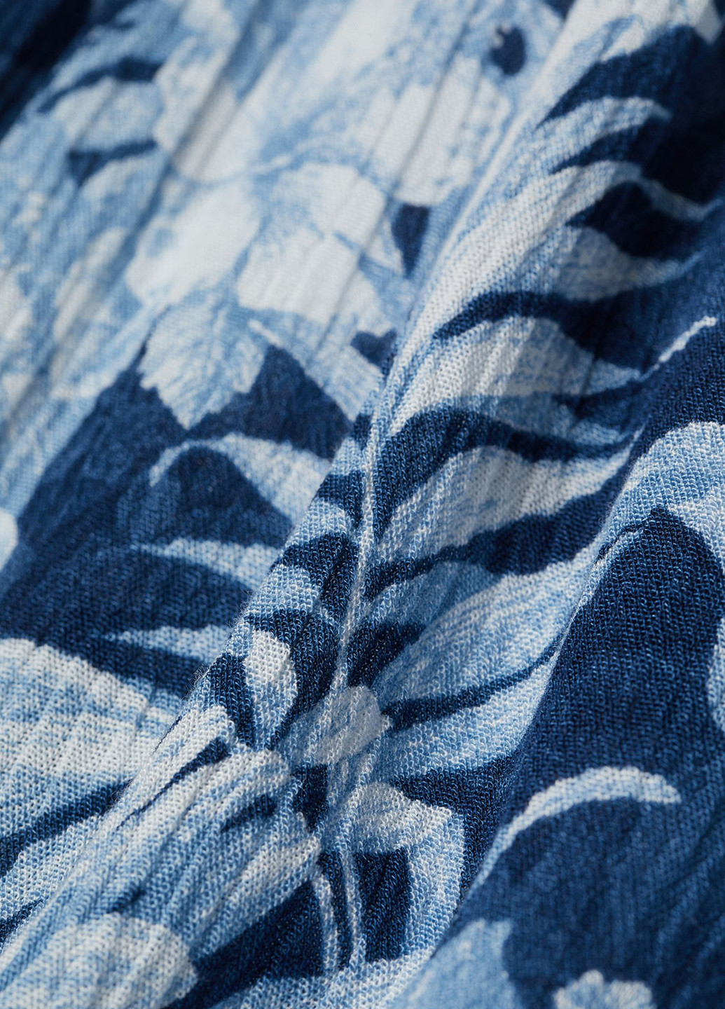 Топ H&M цветочный тёмно-синий кэжуал вискоза